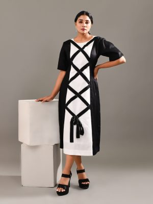 White and black blended cotton dress with minimal geometric pattern and knotted hem – Golden Muslin