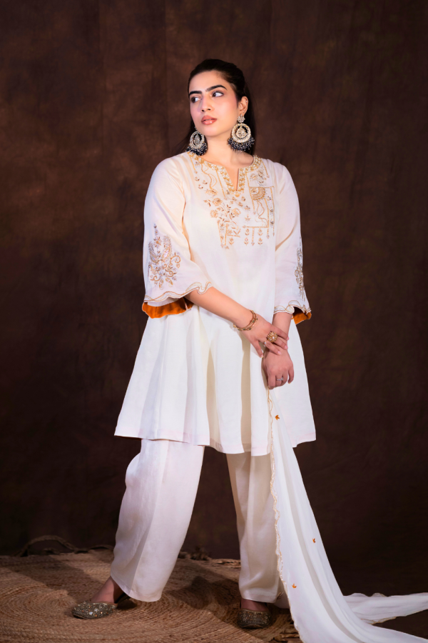 Ivory kali-style short kurta with white and gold embroidery