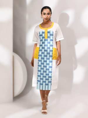 White and greyish-blue cotton dress with textured interlaced front panel and front pocket – Golden Muslin