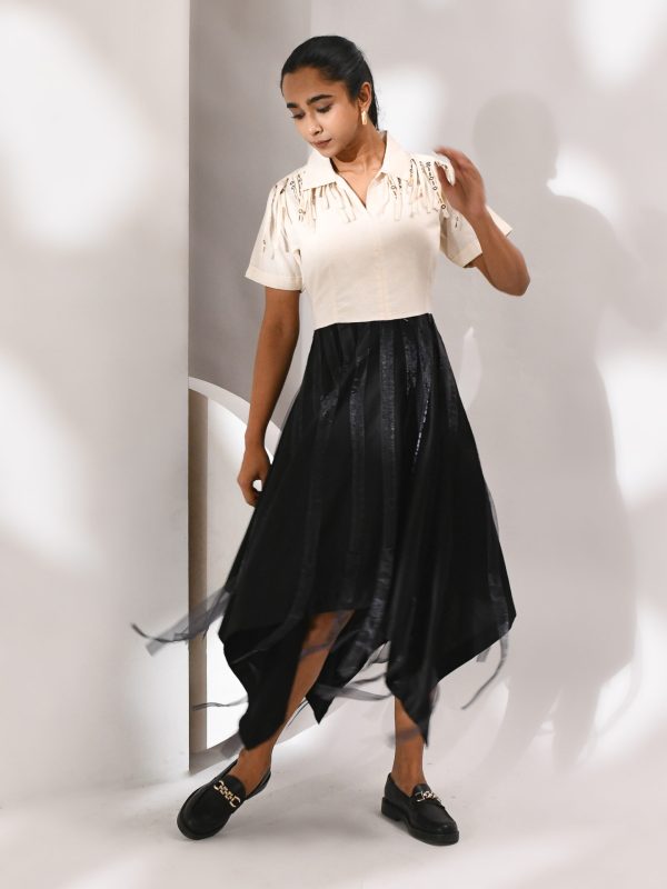 Off-white and black cotton dress with collared bodice